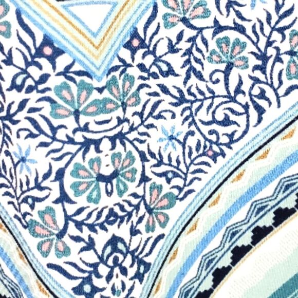 WHITE HOUSE BLACK MARKET Top - Picture 5 of 7